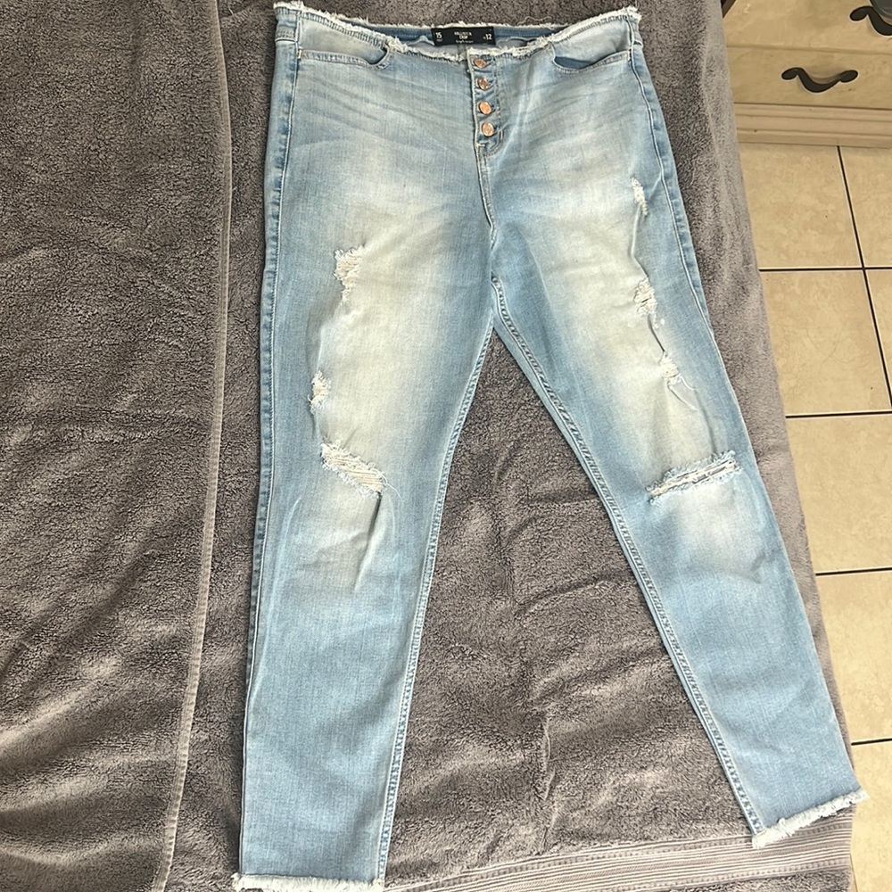 Hollister crop highrise jean